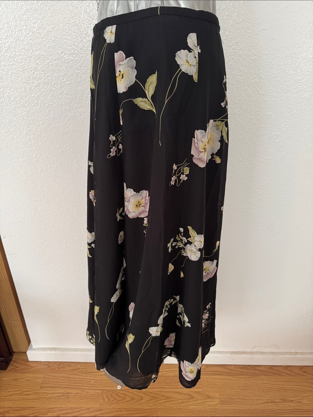 Liz Claiborne Black Maxi Skirt with Pale Pink and Cream Floral Print
